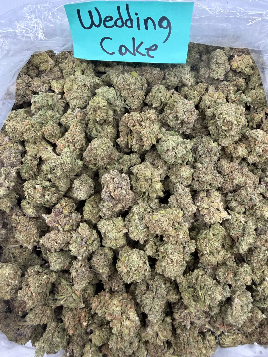 Wedding Cake wholesale hemp
